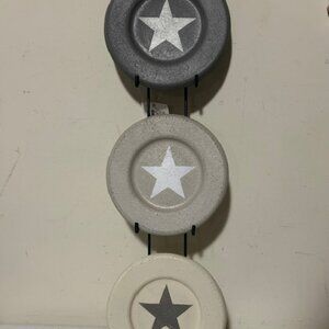 New Country wall Plate rack with wood star plates